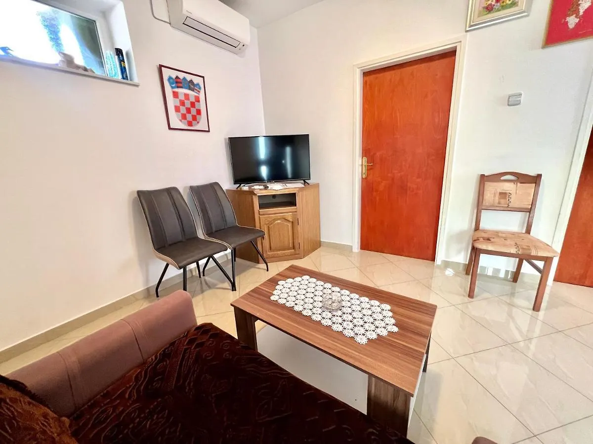 Apartments Mare Dramalj