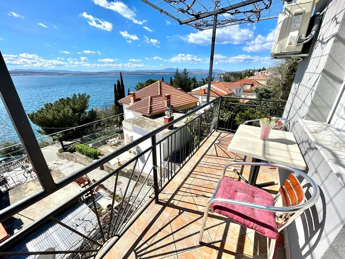 Apartments Mare Dramalj