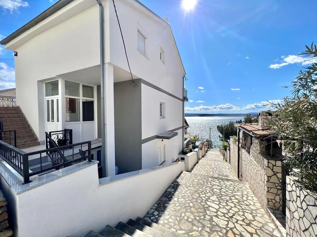 Apartments Mare Dramalj
