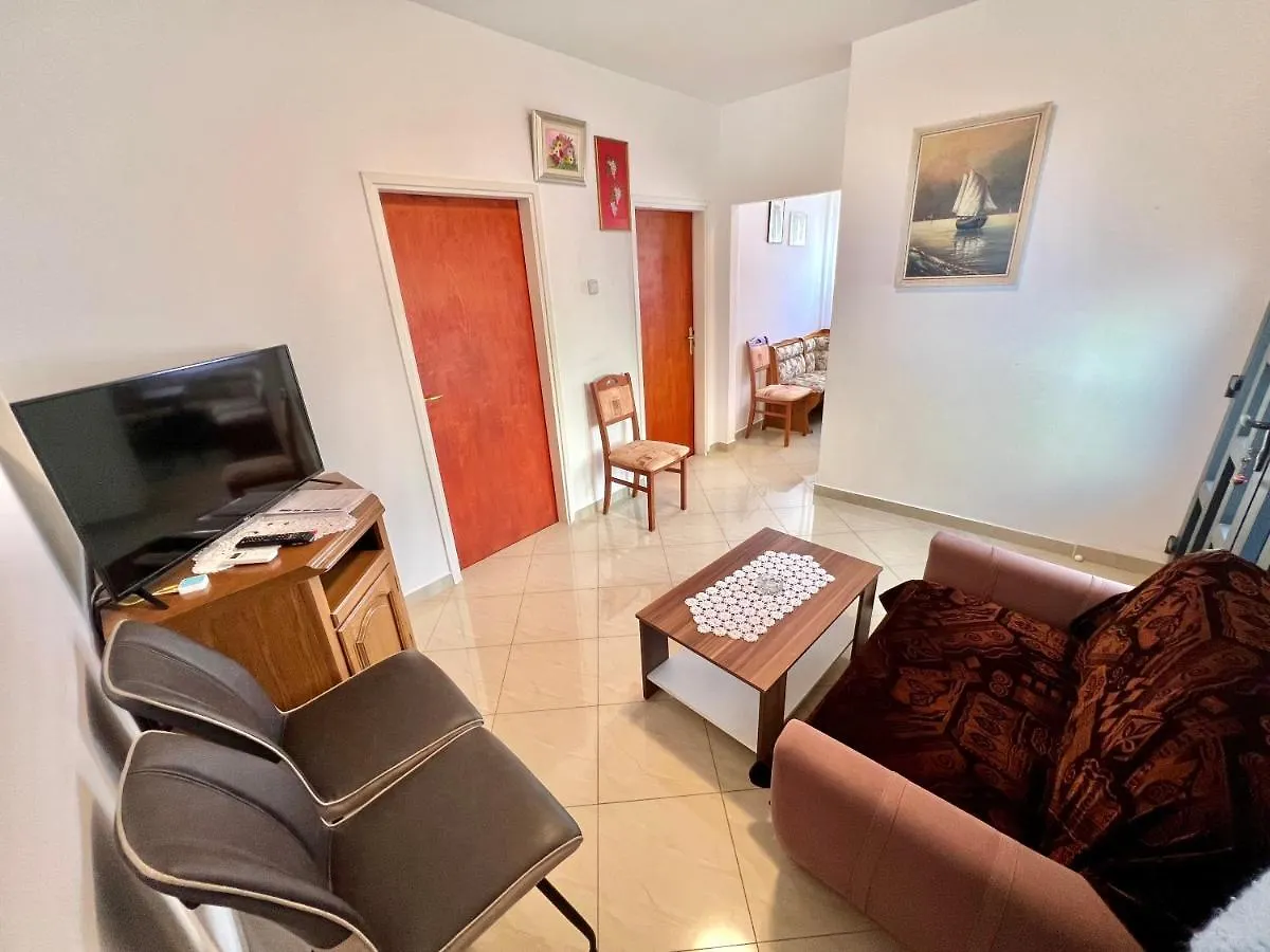 Apartments Mare Dramalj