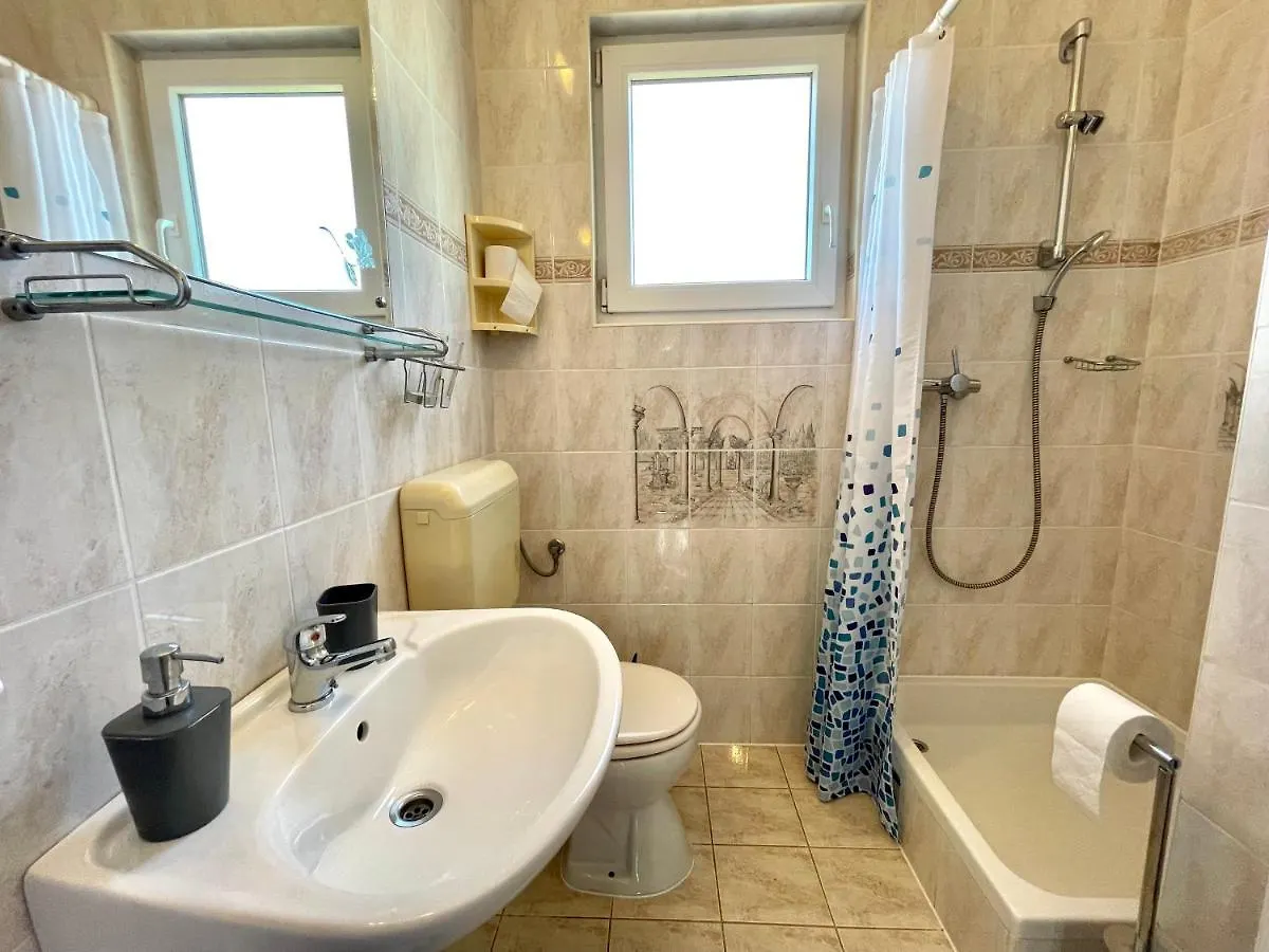 Apartments Mare Dramalj