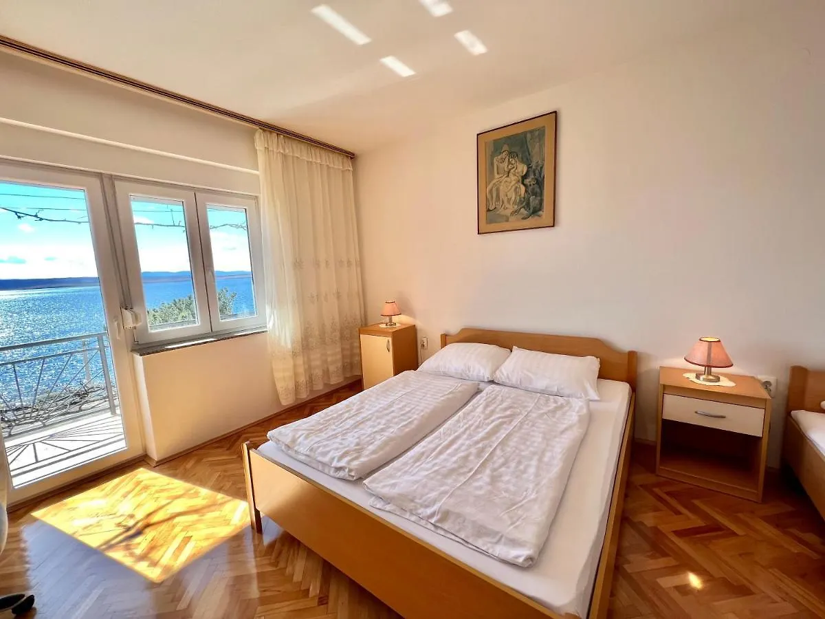 Apartments Mare Dramalj