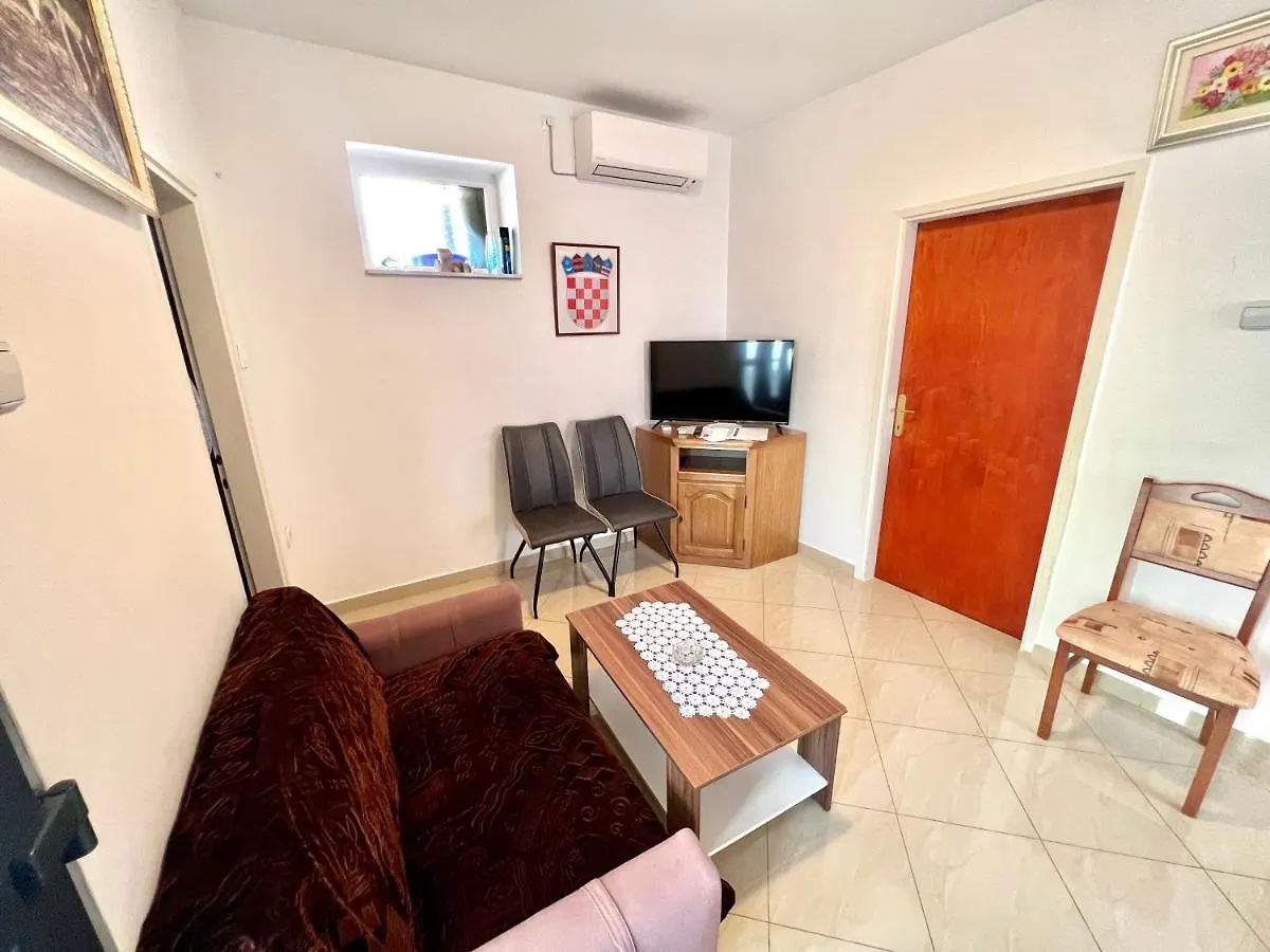 Apartments Mare Dramalj