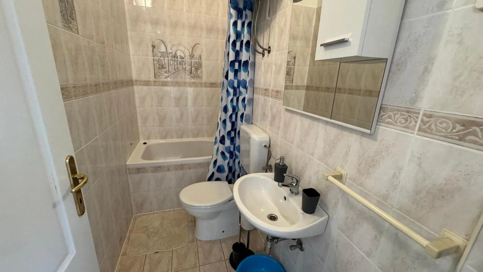 Apartments Mare Dramalj 0*,  Croatia