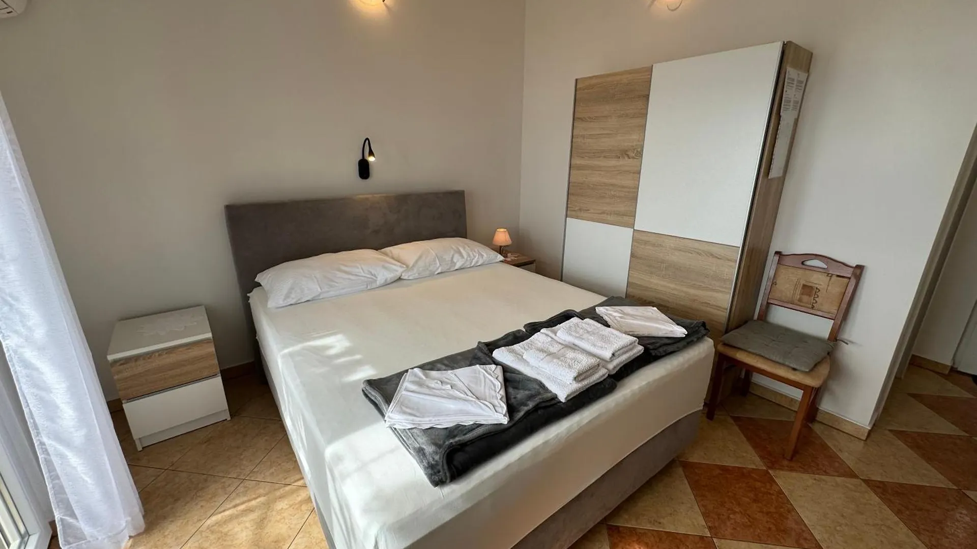 Apartments Mare Dramalj 0*,  Croatia
